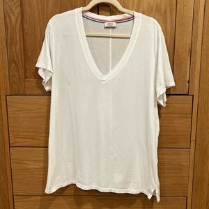AYR Pima Cotton V Neck Tee Shirt White Size Large Neutral Minimalist Casual